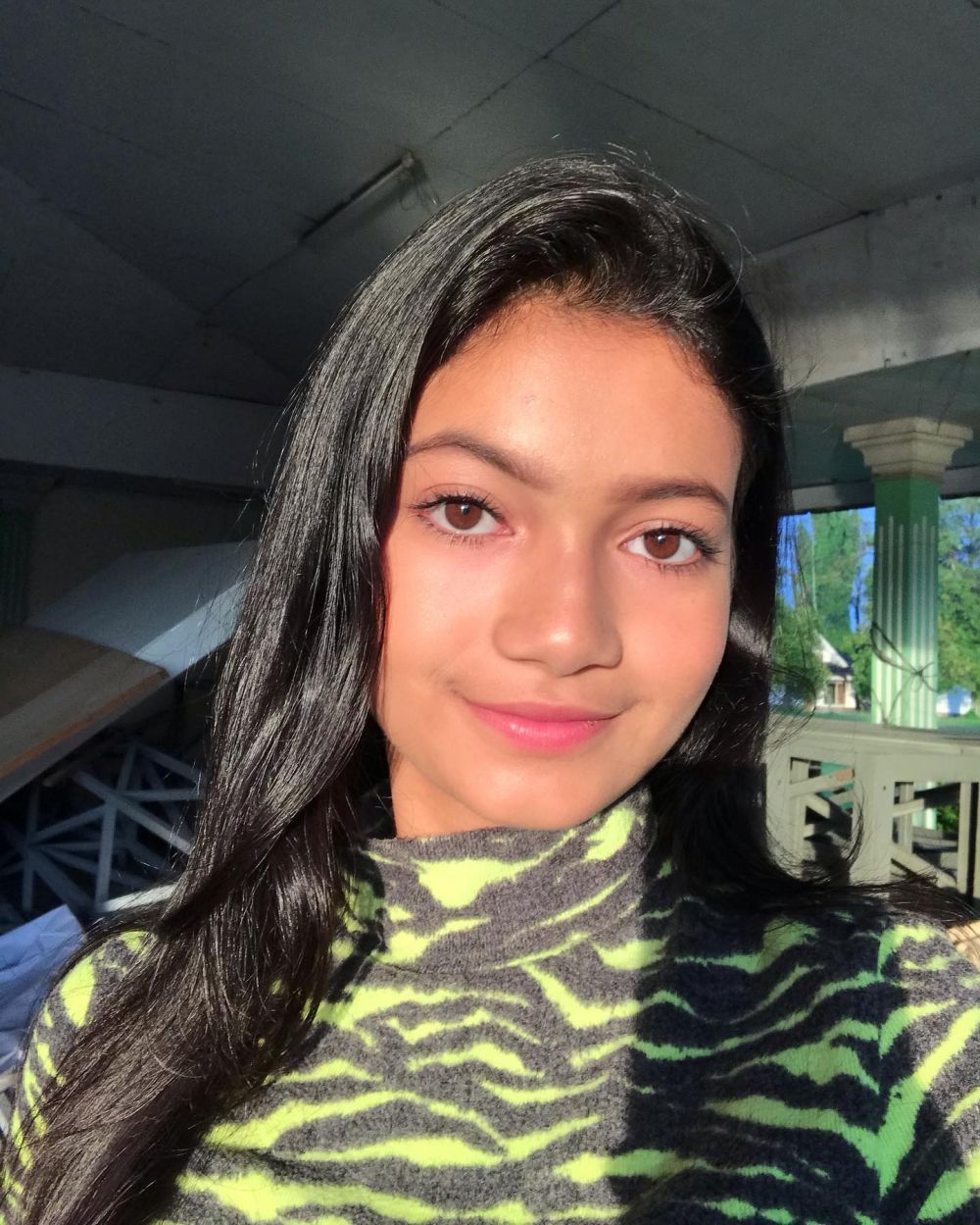 Ratu Sofya, Aktris Berusia 17 Tahun yang Tak Gengsi Minta Maaf Duluan